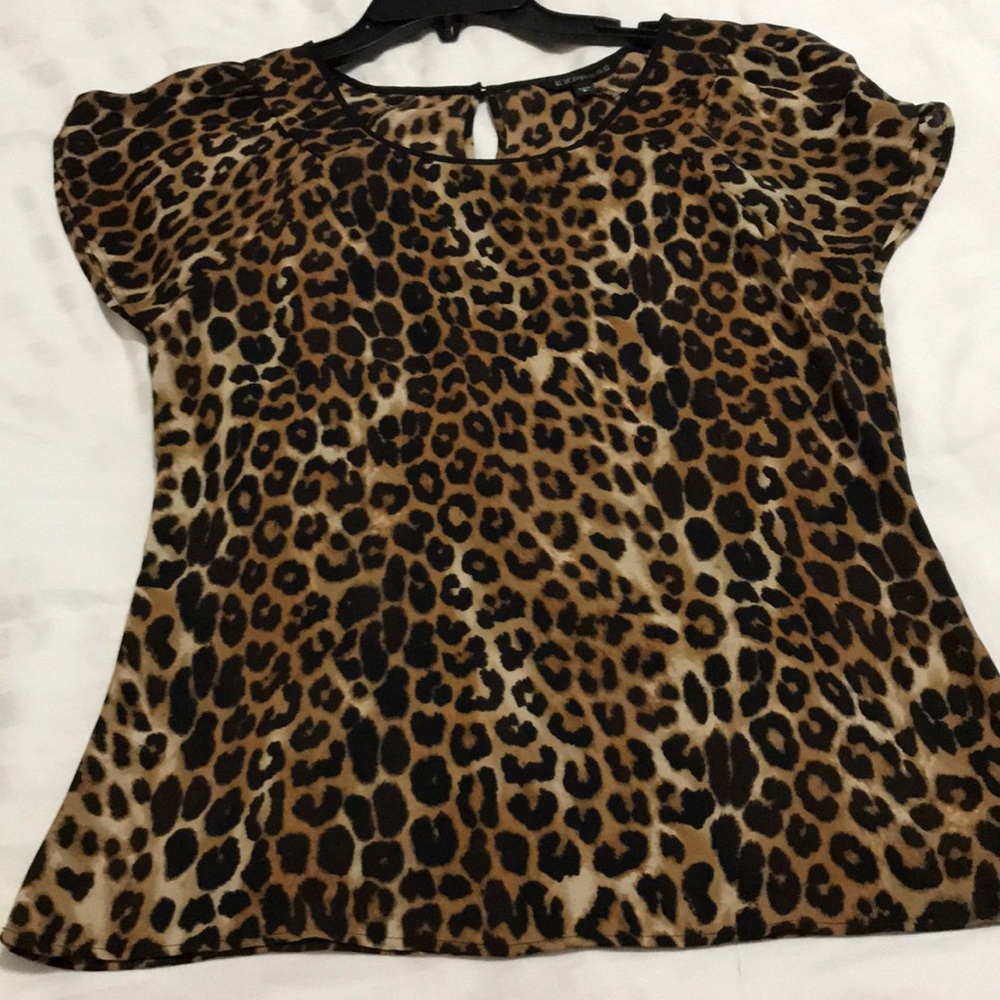 Silky animal print Express Top